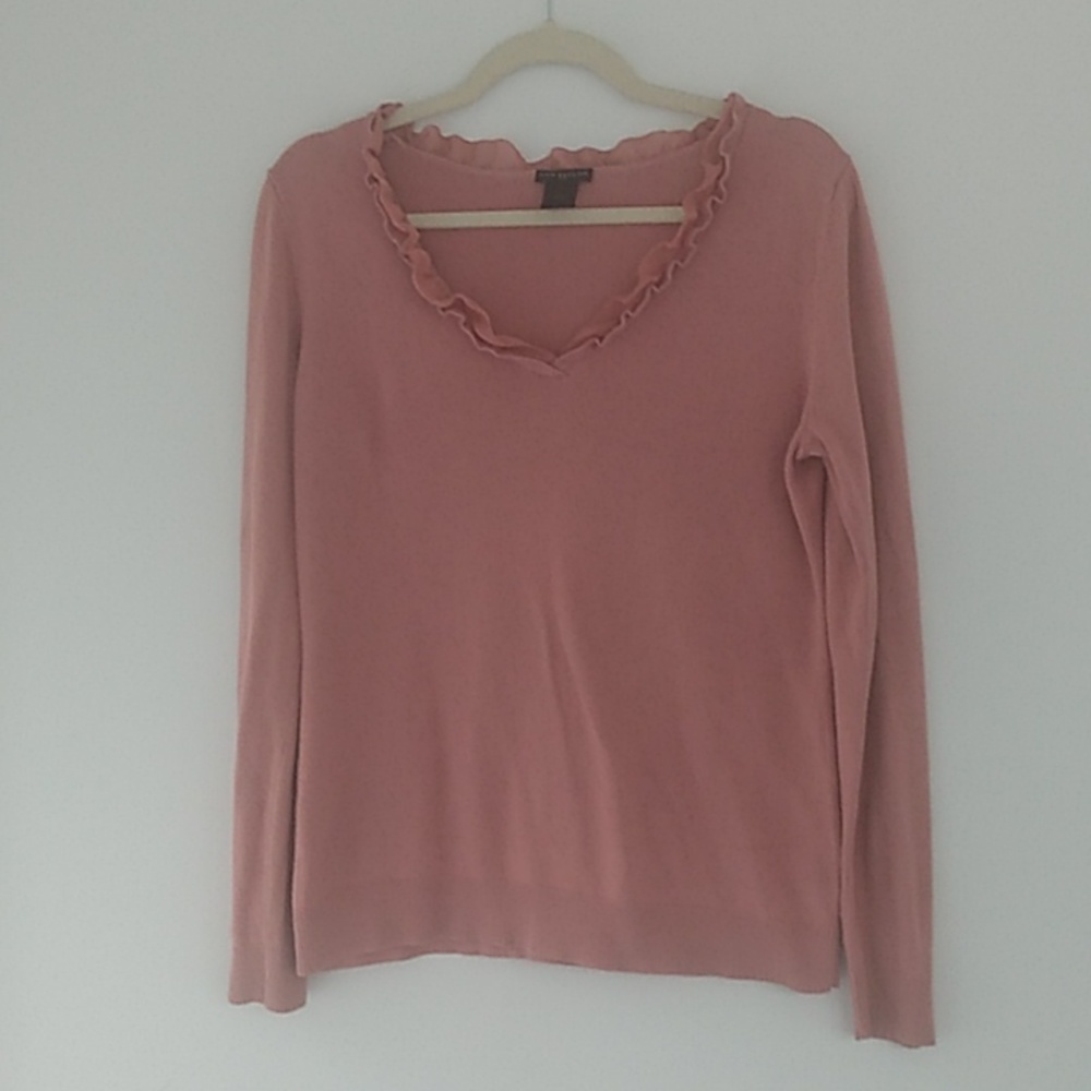 ANN Taylor size medium lightweight sweater
